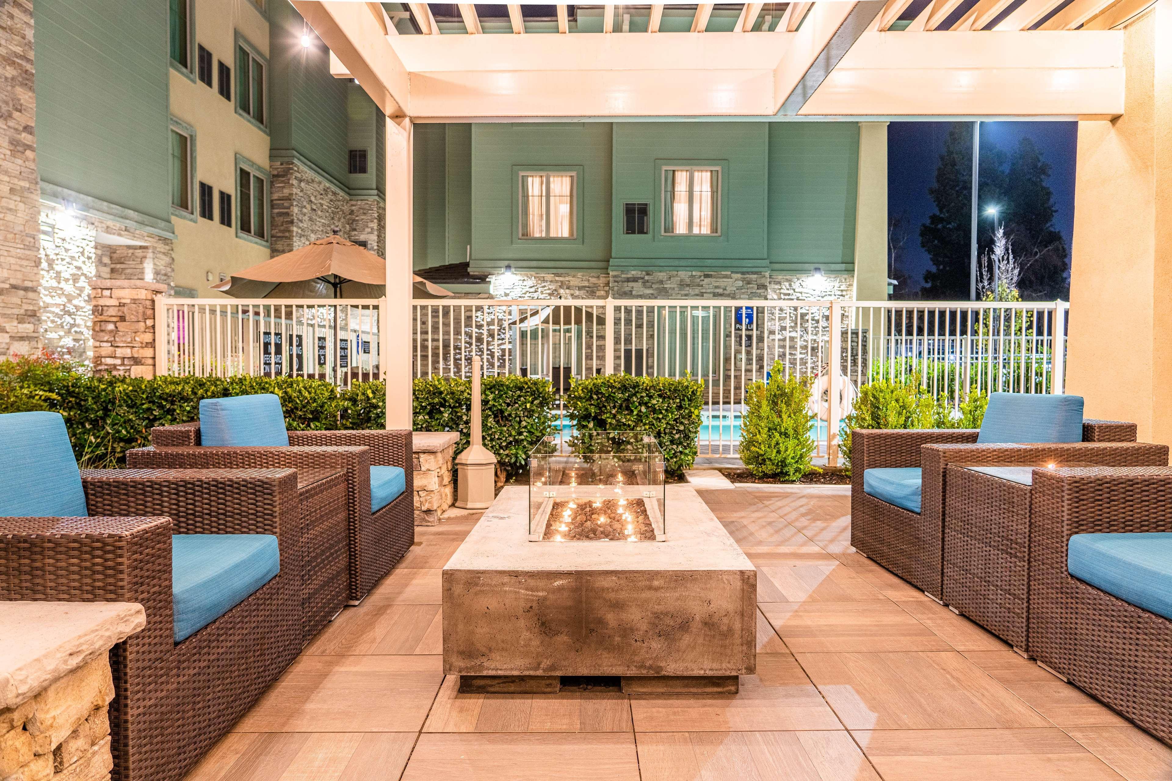 Hotel Homewood By Hilton Concord
