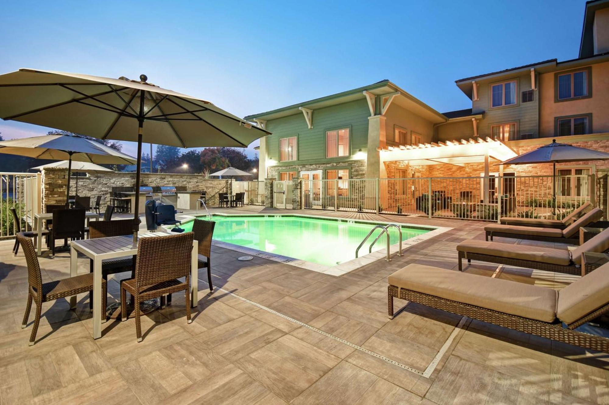 Hotel Homewood By Hilton Concord 3*