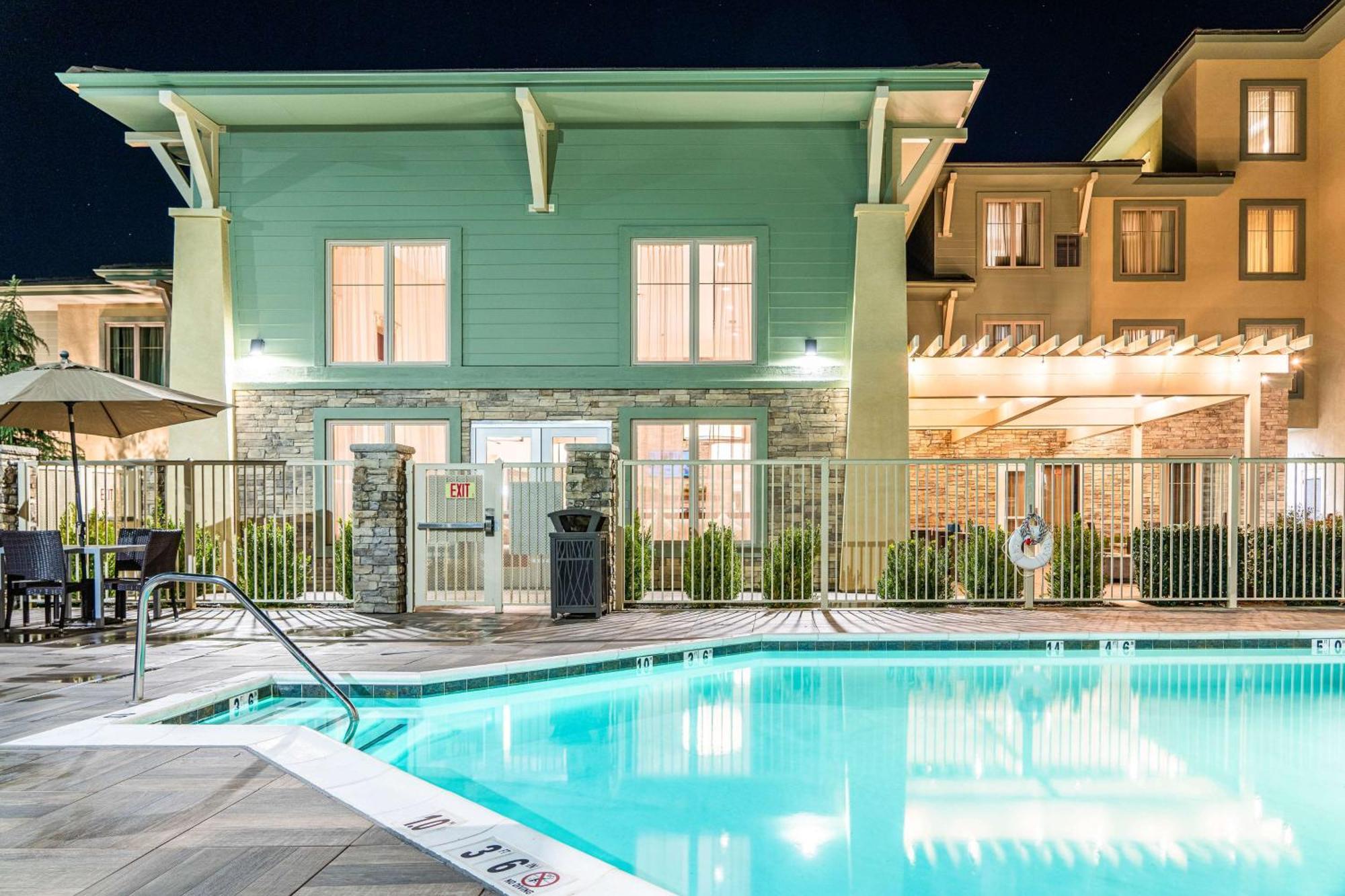 Homewood By Hilton Concord 3*